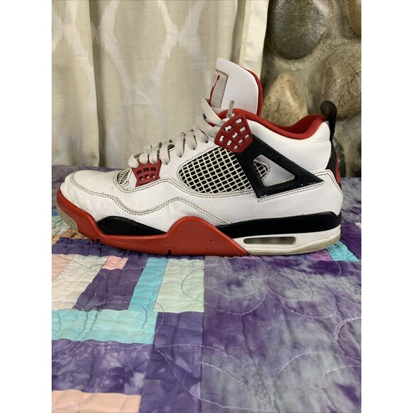Air Jordan 4 Retro OG Fire Red DC7770-160 size 10 Distressed (See Pictures) - Picture 15 of 16